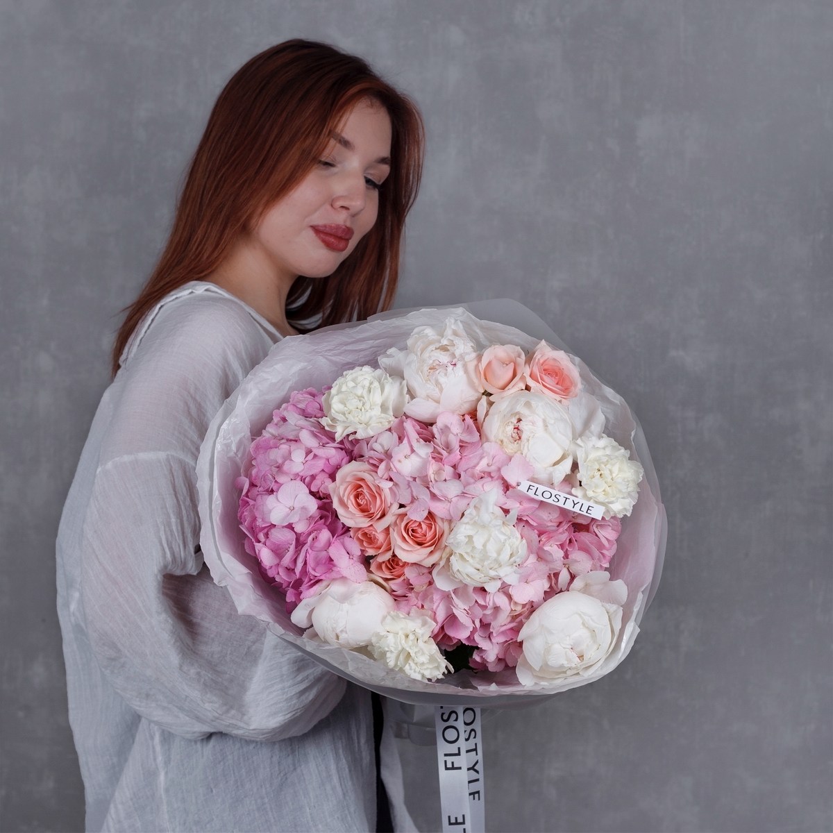 sbornyj buket s pionami i gortenziej  4